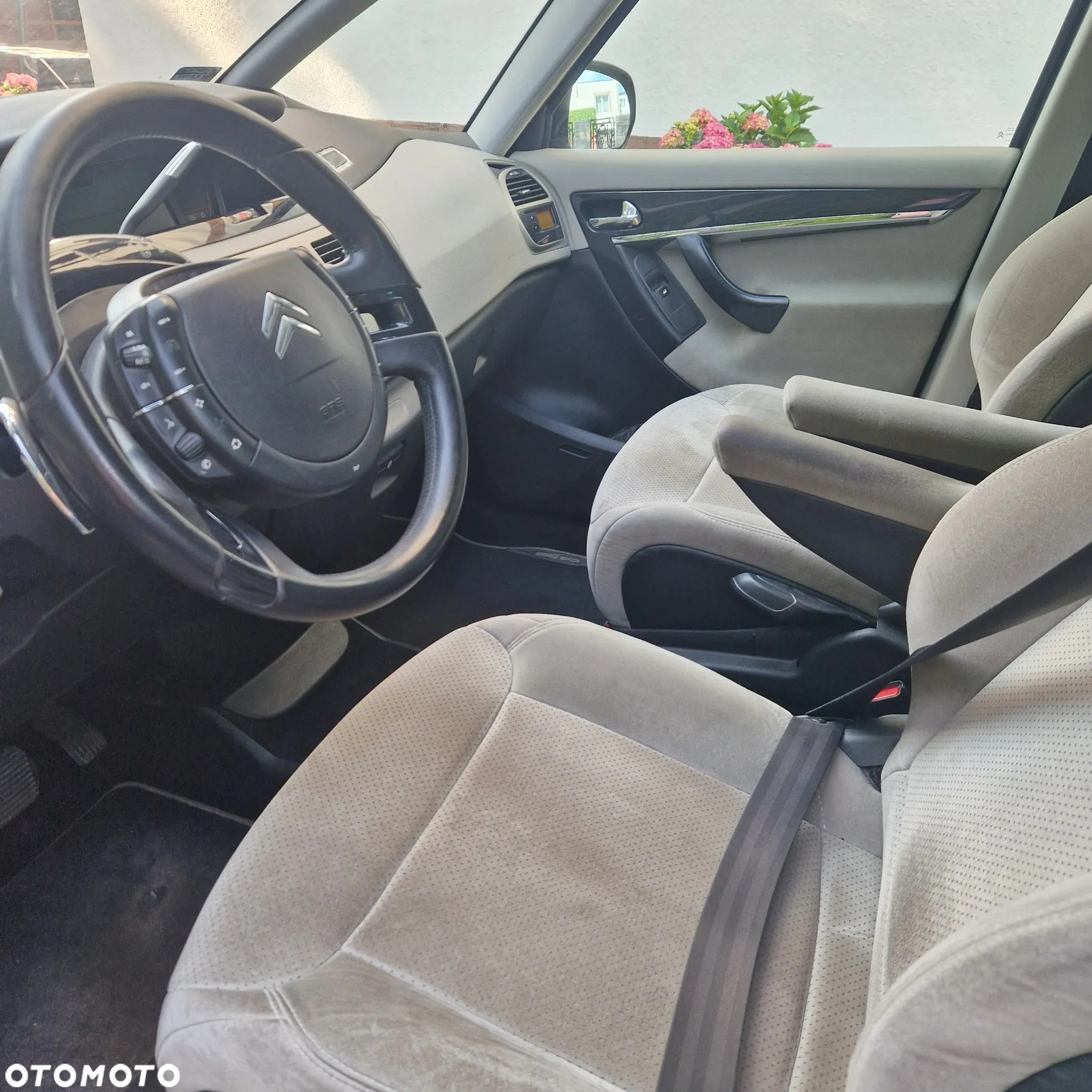 Citroën C4 Grand Picasso 1.6 THP Equilibre Exclusive MCP - 9