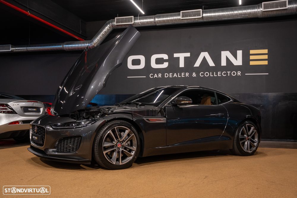 Jaguar F-Type - 11