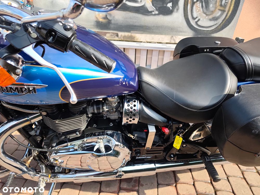 Triumph America - 31