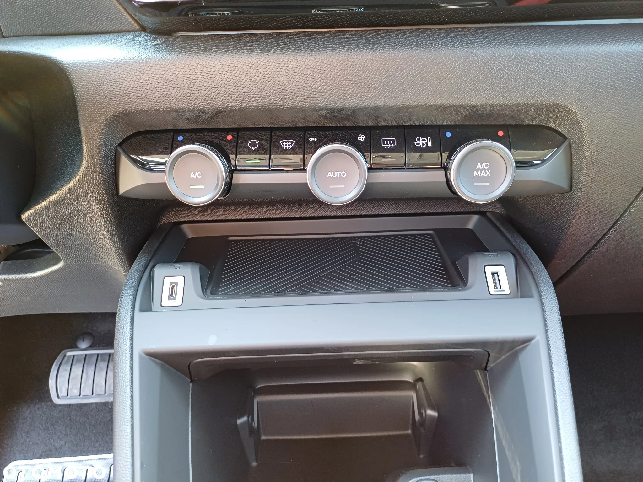 Citroën C4 1.2 mHEV You eDCT6 - 18