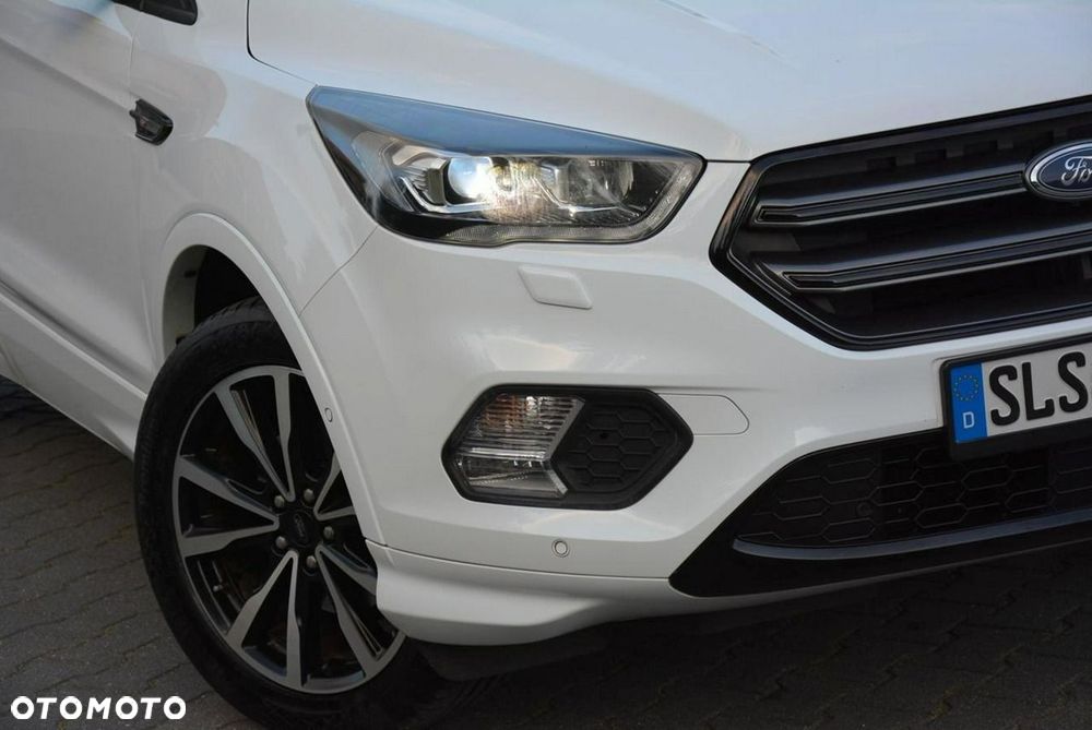 Ford Kuga 1.5 EcoBoost 2x4 ST-Line - 7
