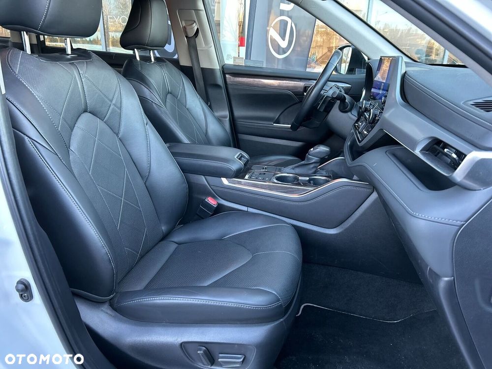 Toyota Highlander - 15