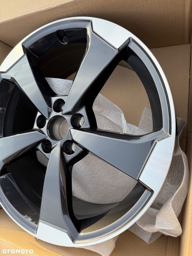 FELGA ALUMINIOWA AUDI Q2 81A SQ2 8,0Jx19 ET45 81A601025M NOWA ORYGINAŁ - 8