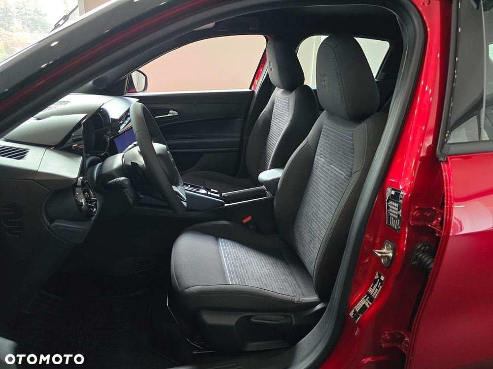 Alfa Romeo Junior 1.2 mHEV Ibrida Q4 eDCT - 11