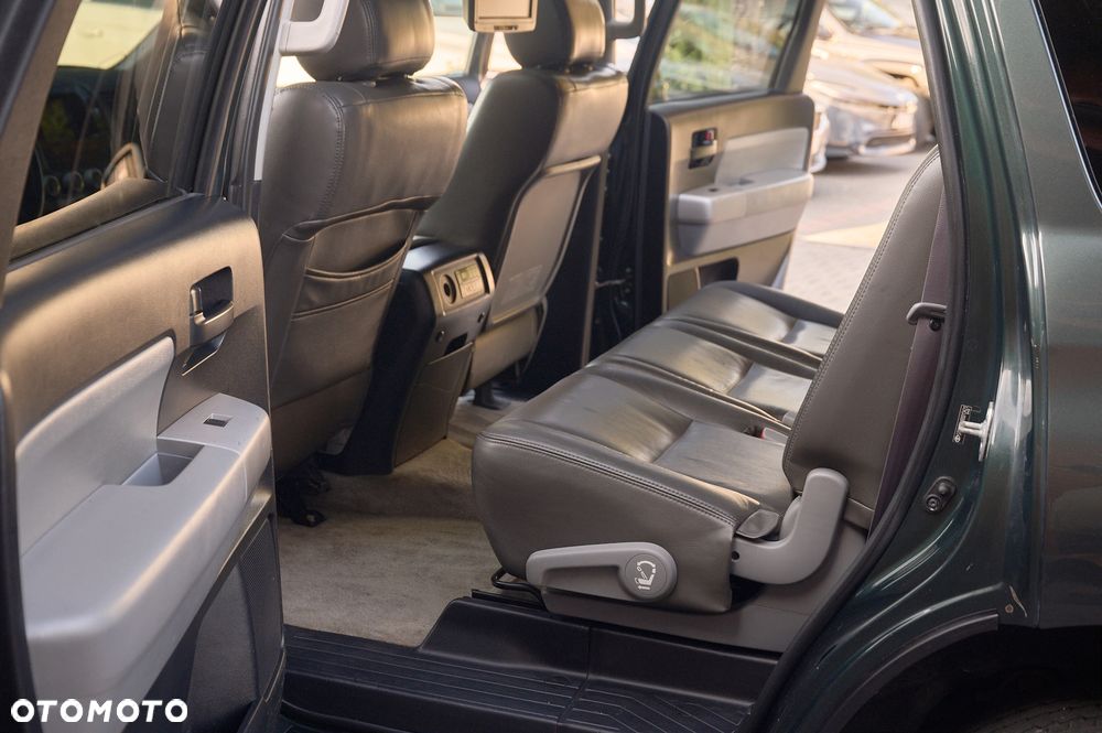 Toyota Sequoia - 21