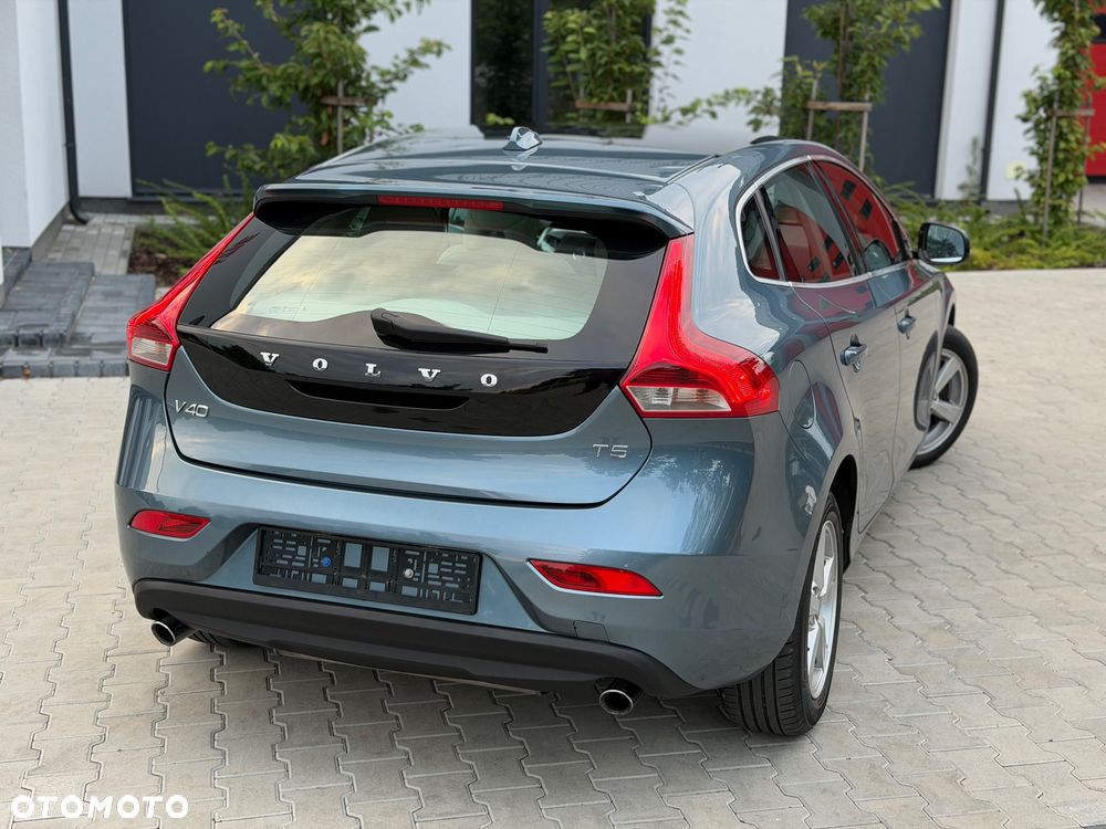 Volvo V40 T5 Geartronic Summum - 11