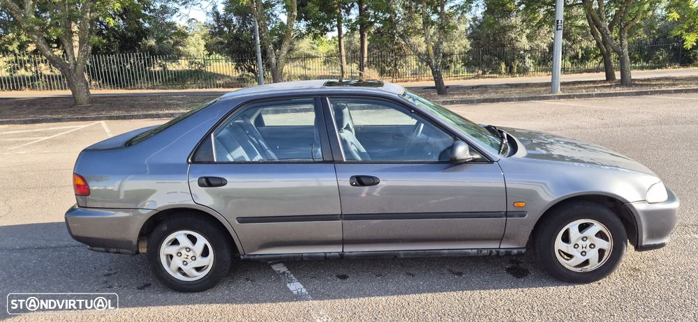 Honda Civic 1.5 LSi 16 V - 3