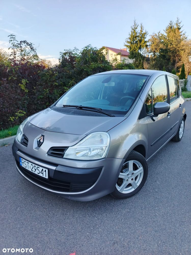 Renault Modus - 1