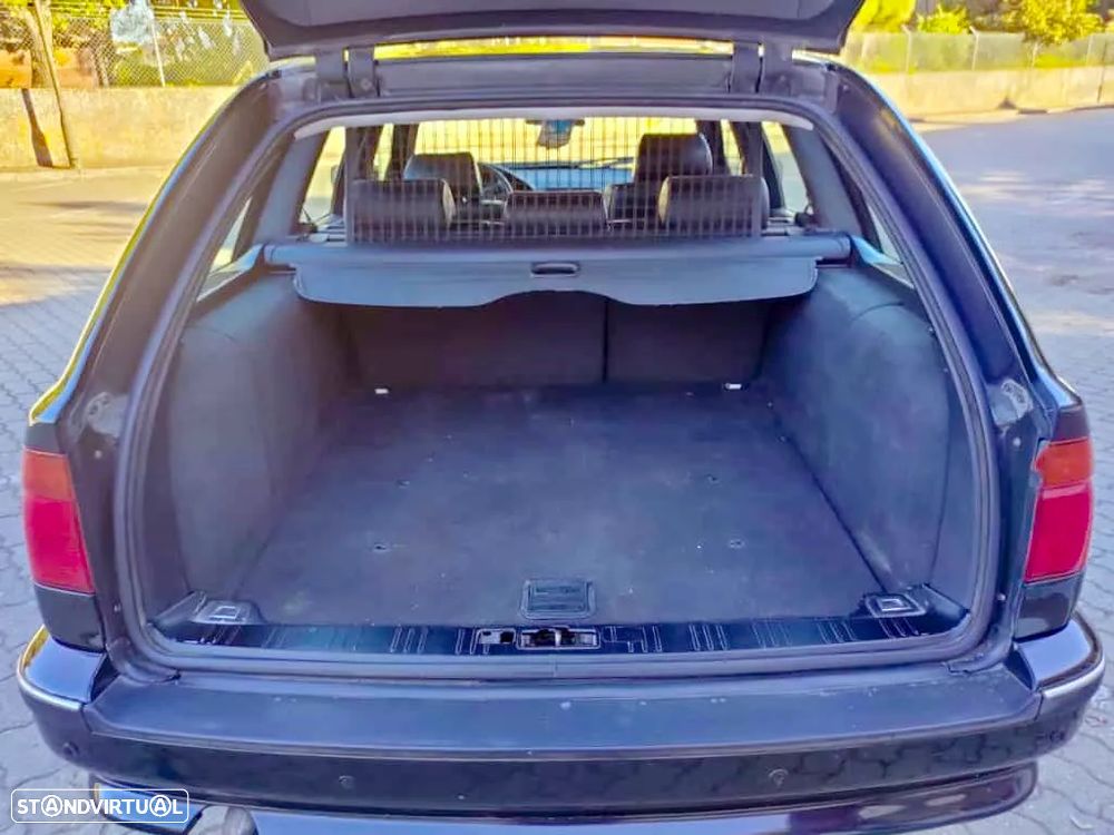 BMW 525 d Touring - 12