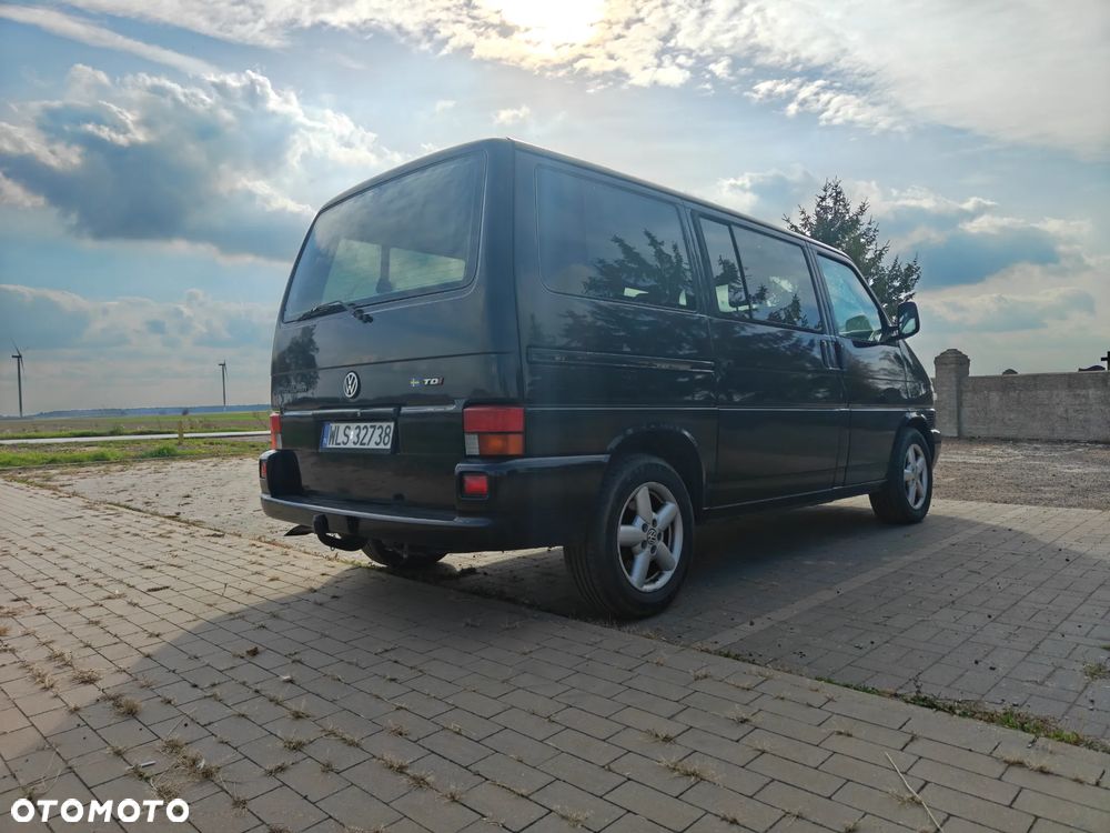 Volkswagen Multivan Standard - 5