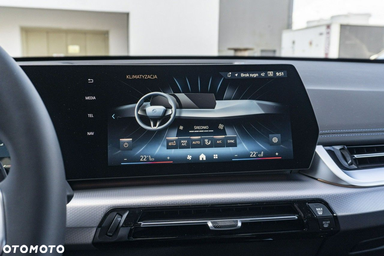 BMW X1 sDrive18i - 22