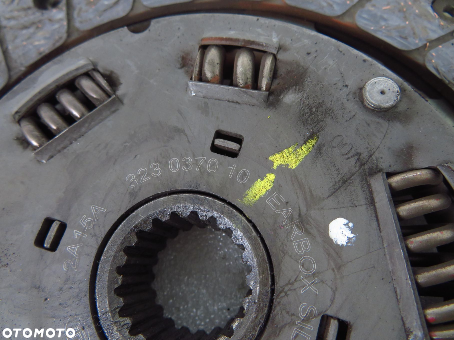 KOŁO ZAMACHOWE SPRZEGŁO TOYOTA AVENSIS I T22 2.0 ST22 323037010 - 3