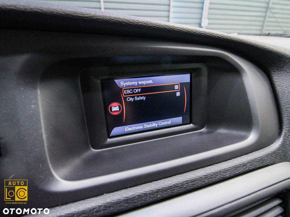 Volvo V40 T3 Drive-E Momentum - 21
