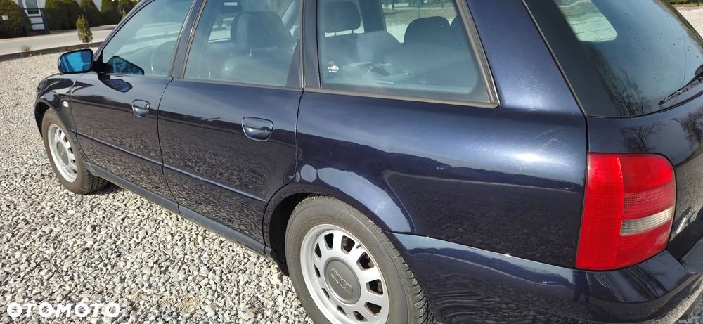 Audi A4 Avant 2.8 Quattro - 17