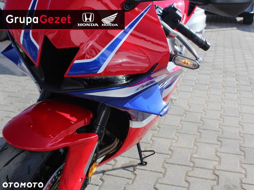 Honda CBR - 9