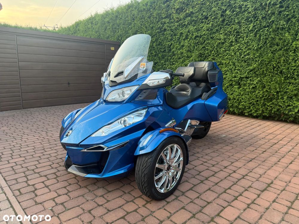 Can-Am Spyder - 1