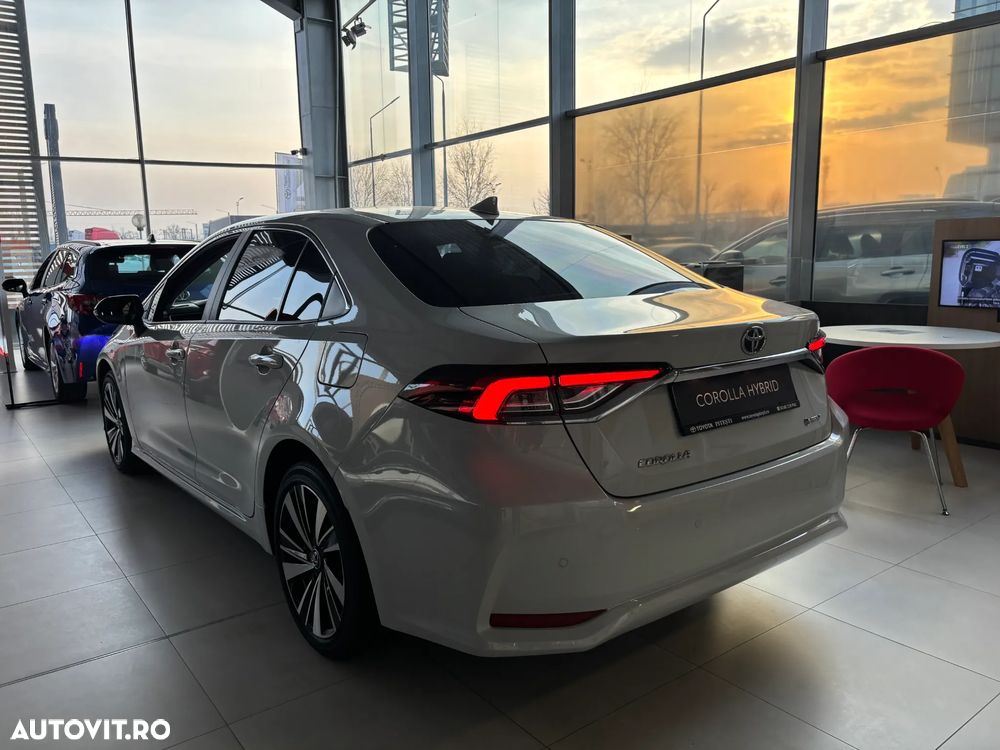 Toyota Corolla 1.8 HSD Dynamic - 4