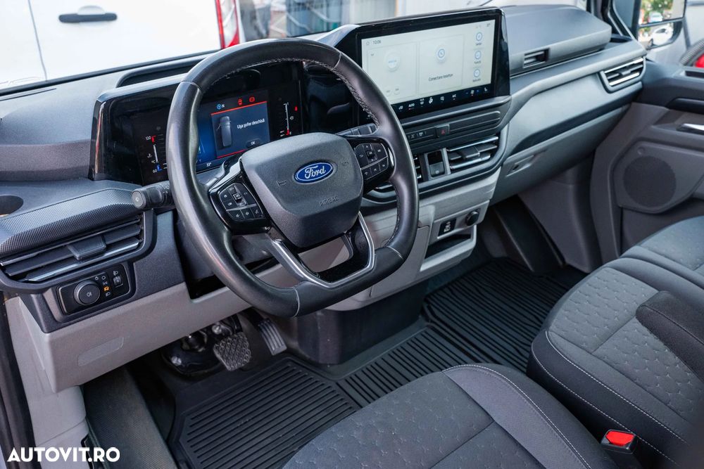 Ford Transit Custom Van Limited 300 SWB 2.0 TDCI 136 CP A8 - 22