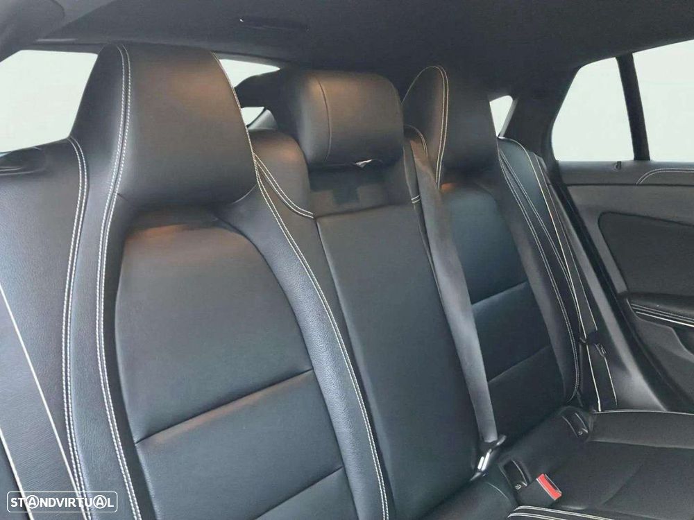 Mercedes-Benz CLA 200 - 14