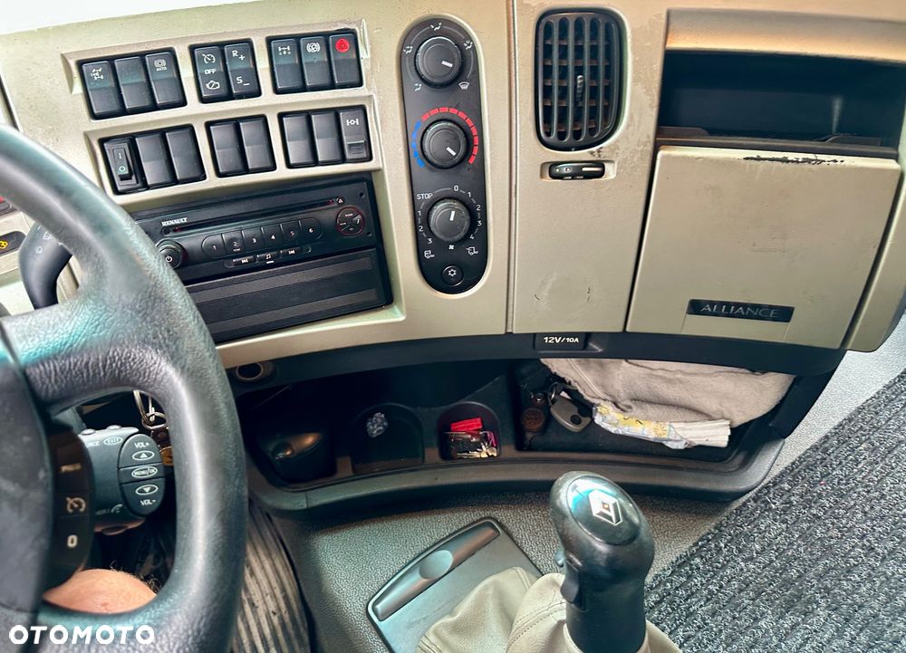 Renault PREMIUM 460 DXI MANUAL SPOJLERY KLIMA 2xALUTANK LODÓWKA WEBASTO 830000km EURO 5 EEV 2013r STANDARD ŁADNA - 11