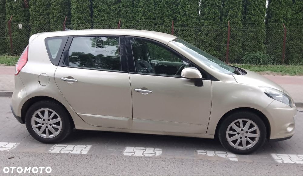Renault Scenic 1.9 dCi Confort Privilege - 3