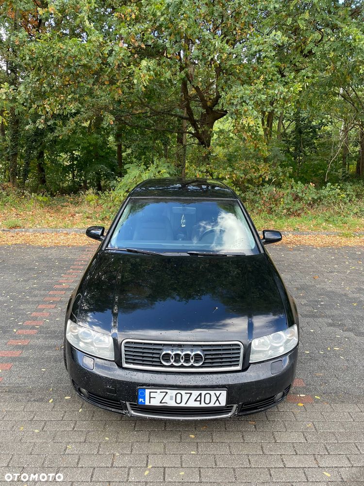 Audi A4 Avant - 4