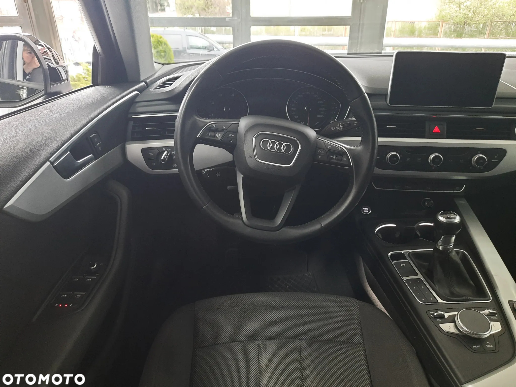 Audi A4 Avant 2.0 TDI - 8