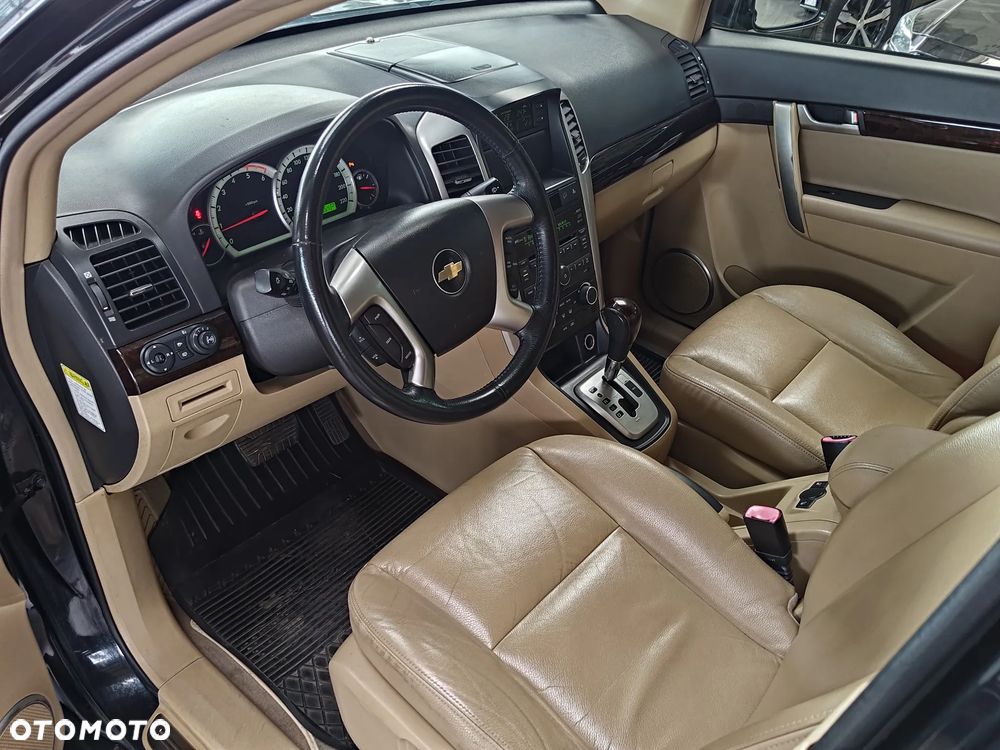 Chevrolet Captiva 2.0 d LT high 5os - 20