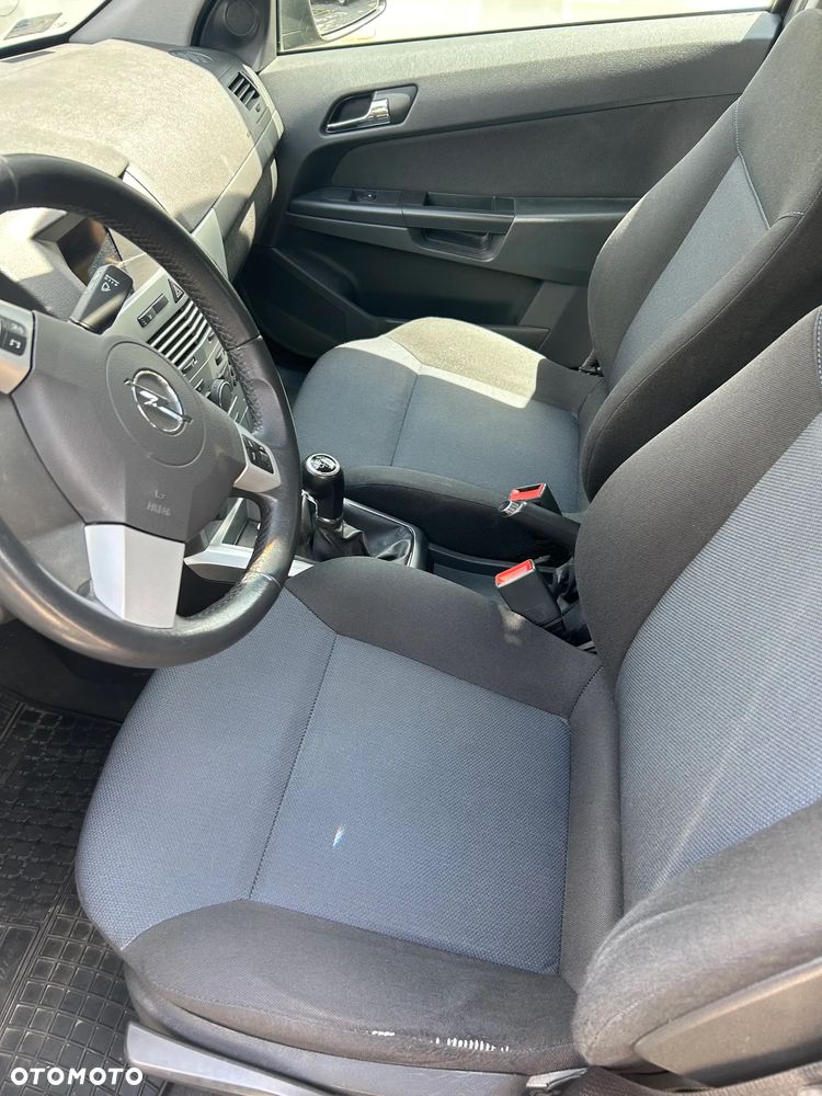Opel Astra 1.6 - 11
