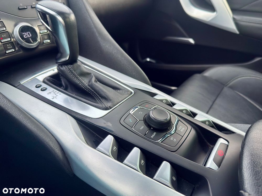 Citroën DS5 HDi 165 Business - 8