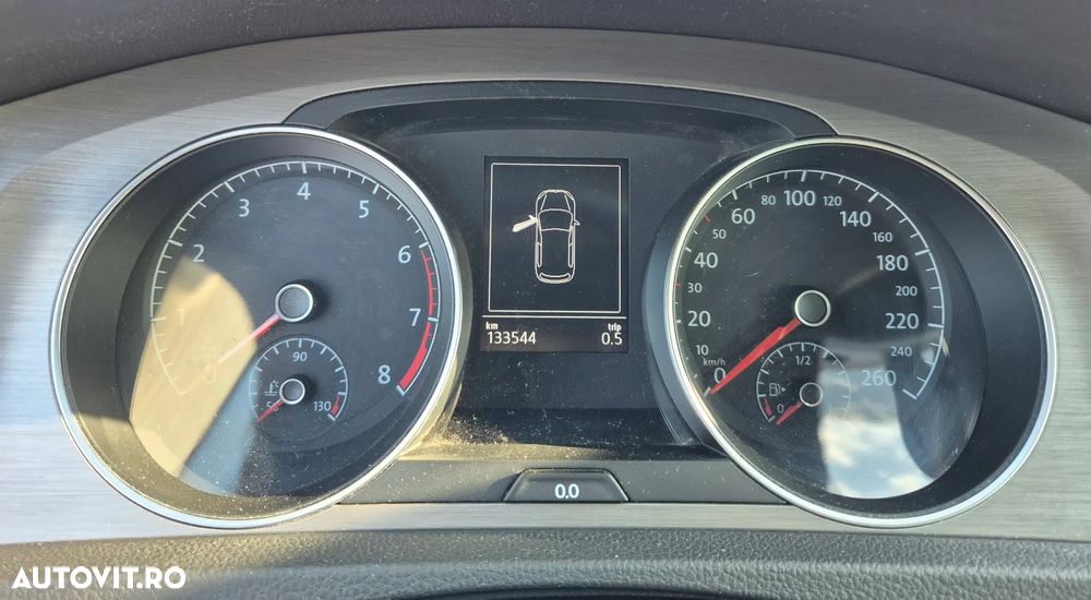 Volkswagen Golf 1.2 TSI BMT Comfortline - 13