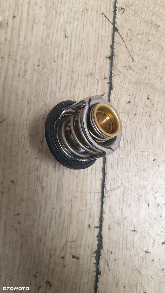 Termostat Honda CH125 CH250 CN250 FES250 NSS250 PS250  19300-KM1-003 - 5