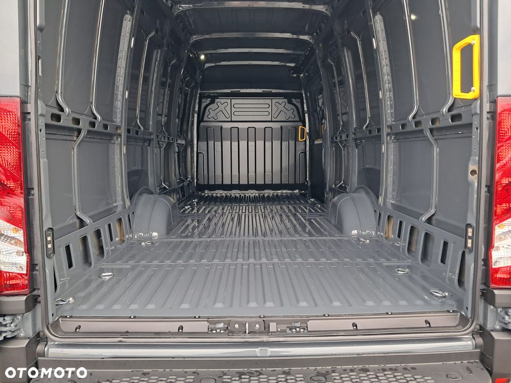 Iveco Daily 35S18H V - 4