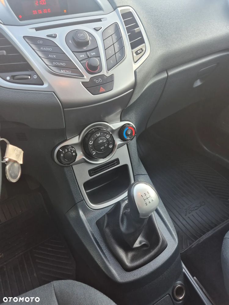 Ford Fiesta 1.25 Trend EU5 - 17