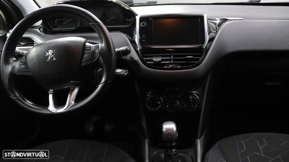 Peugeot 2008 1.5 BlueHDi Style - 14