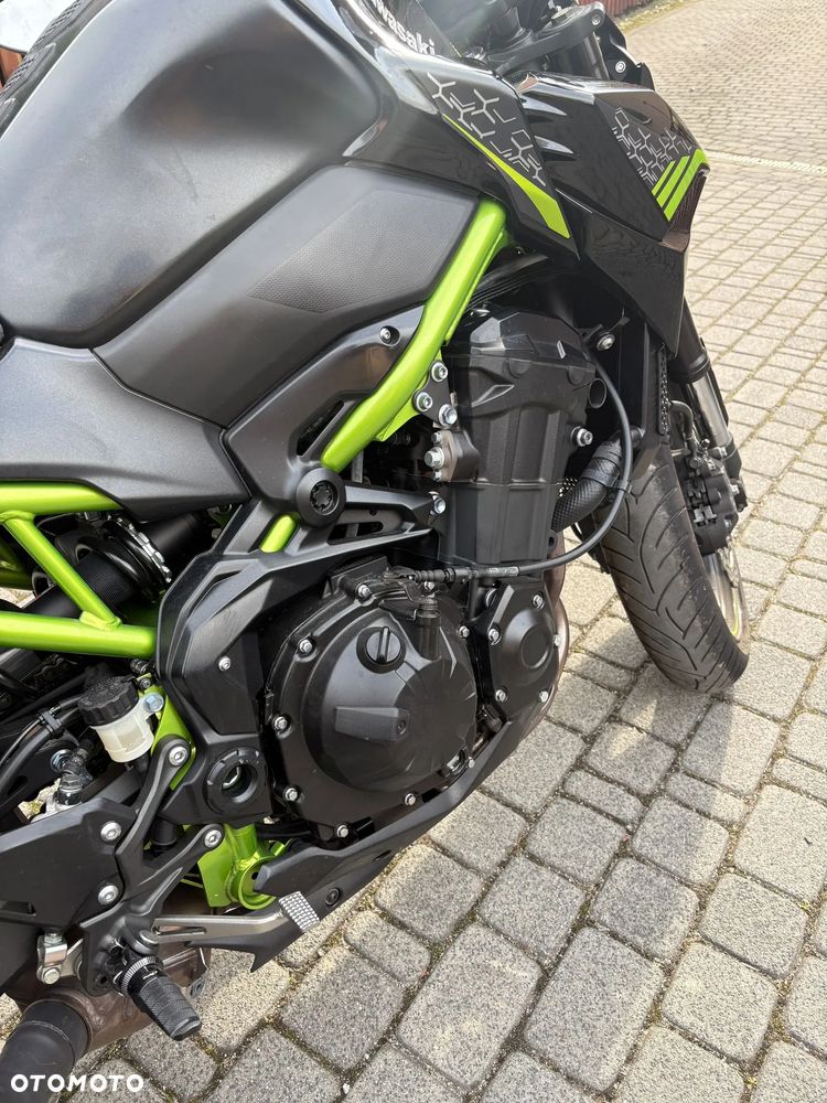 Kawasaki Z 900 - 10