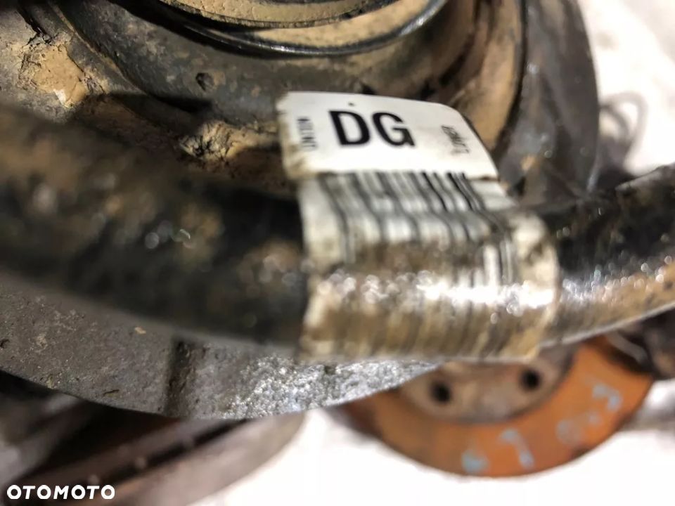 F30 MCPHERSON PRZOD PRAwy lewy stan bdb kopyto - 3