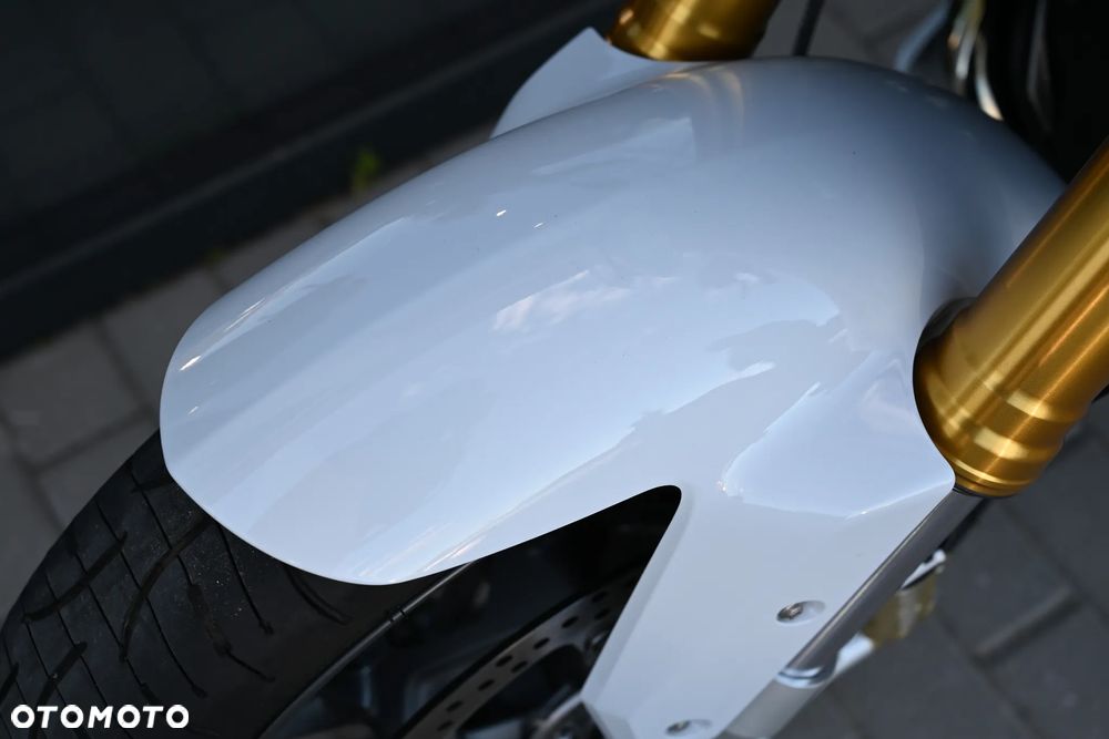 BMW R - 25