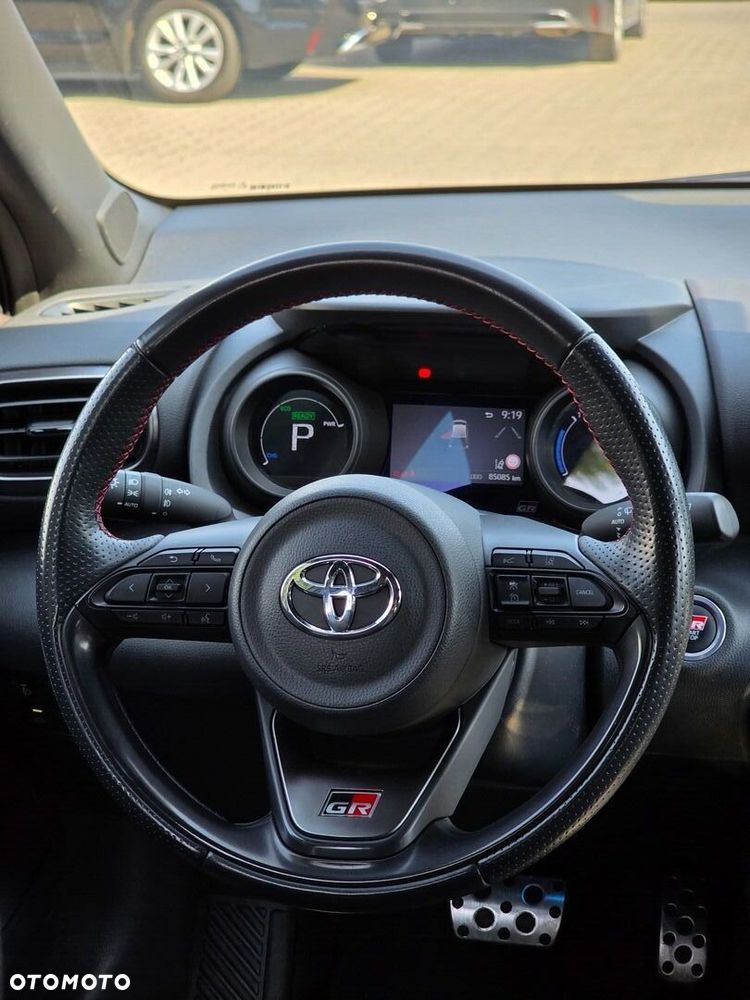 Toyota Yaris - 22