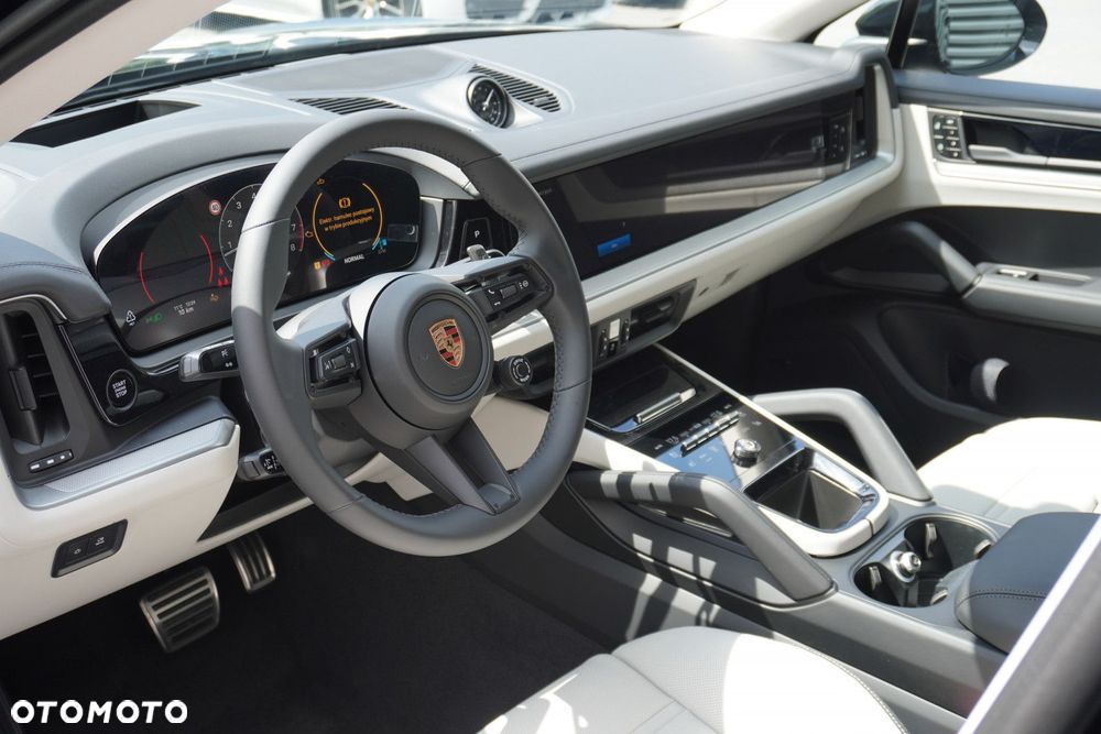 Porsche Cayenne Coupe S - 12