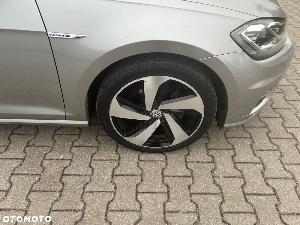 Volkswagen Golf 1.5 TSI BMT Comfortline - 36