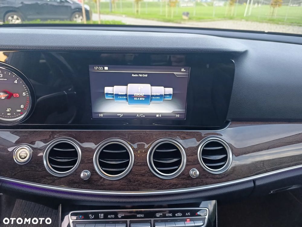 Mercedes-Benz Klasa E 220 d 9G-TRONIC Avantgarde - 21