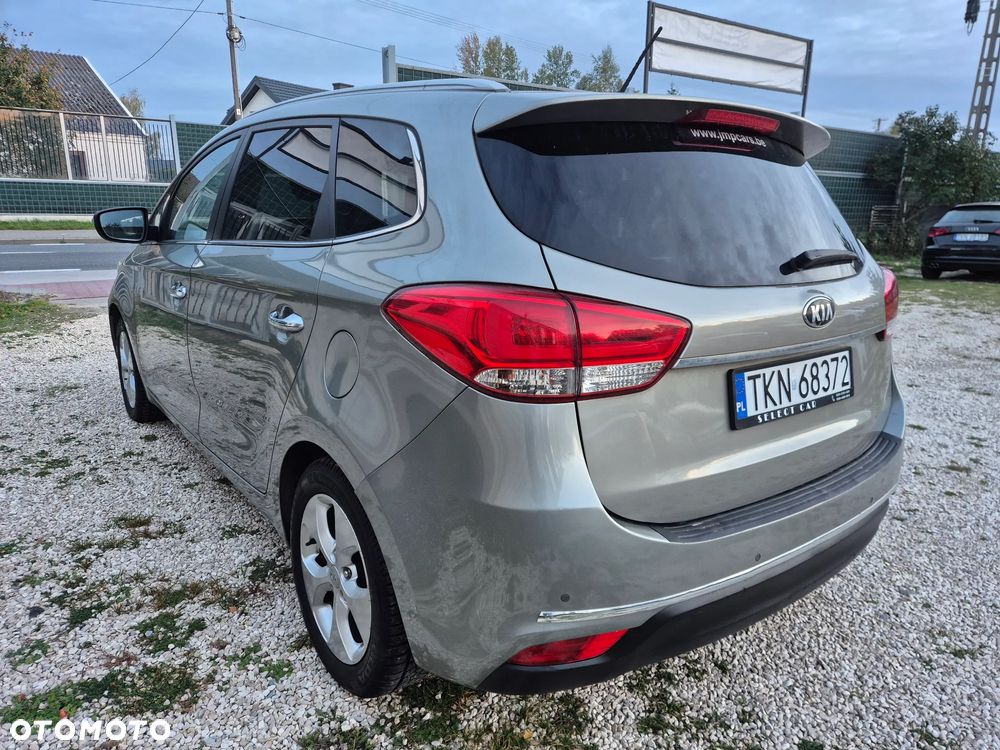 Kia Carens - 3