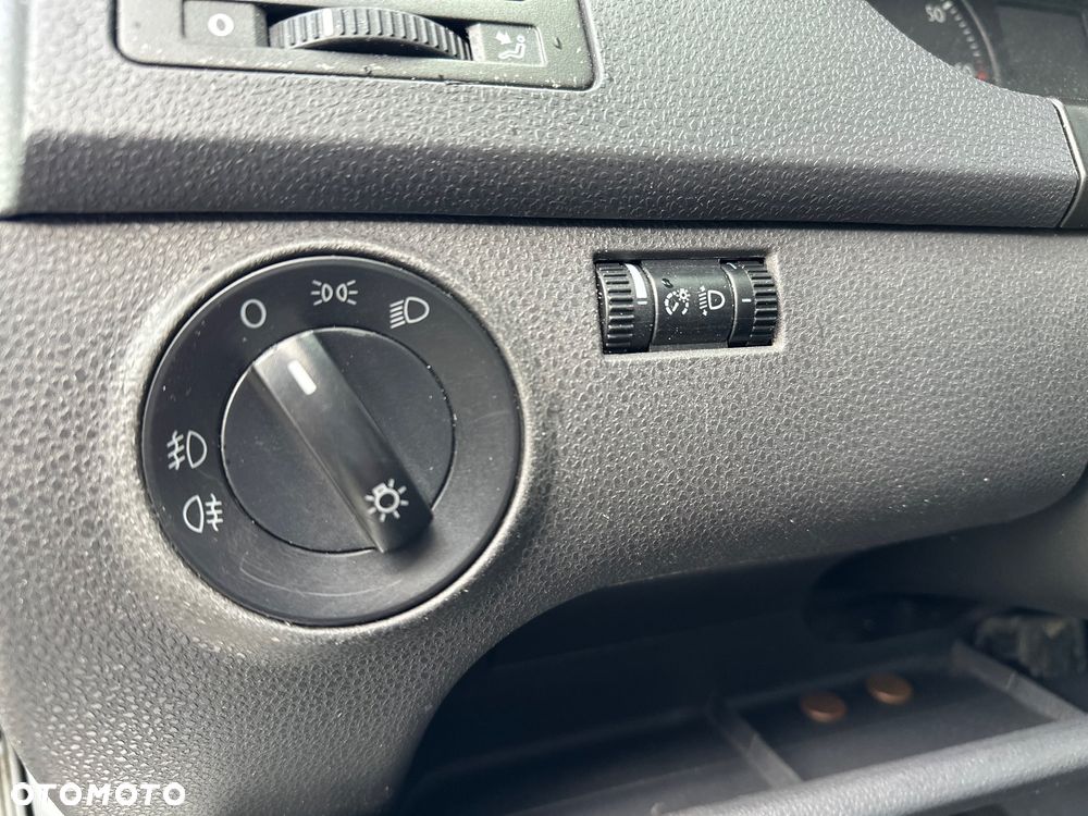 Volkswagen Polo - 12