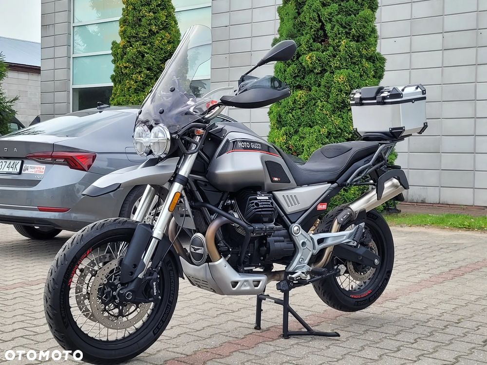 Moto Guzzi V85 - 4