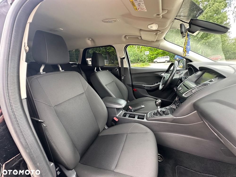 Ford Focus 1.6 TDCi DPF Titanium - 30