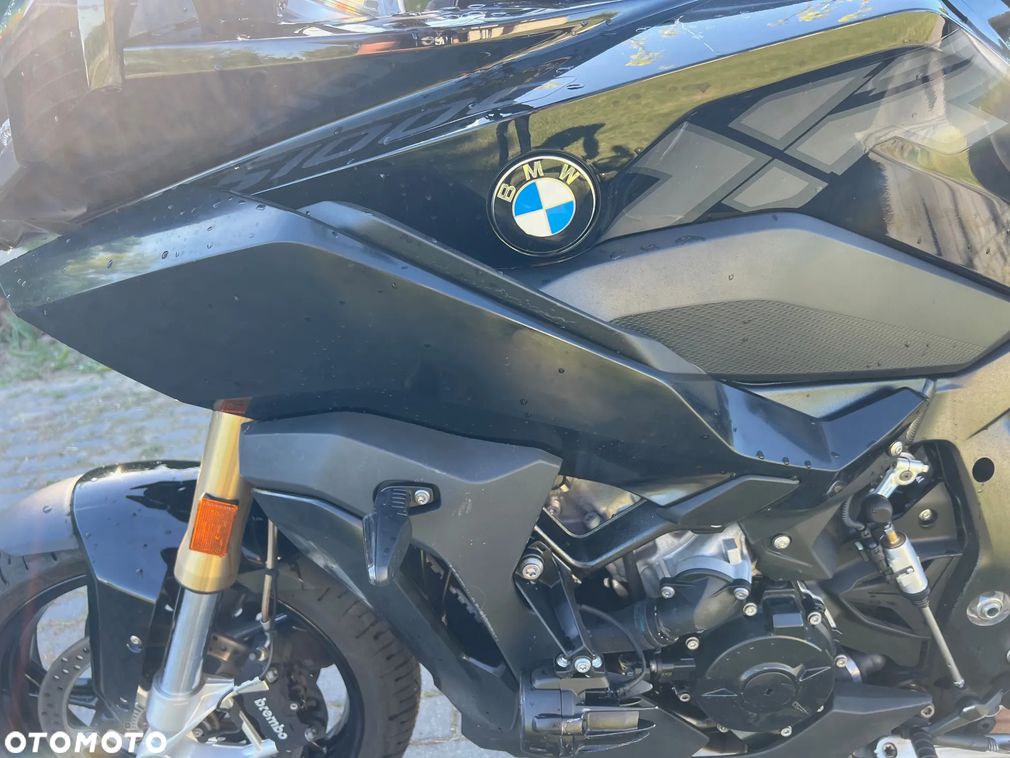 BMW XR - 9