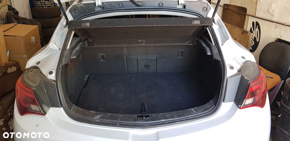 Opel Astra 2.0 CDTI Enjoy S&S - 9