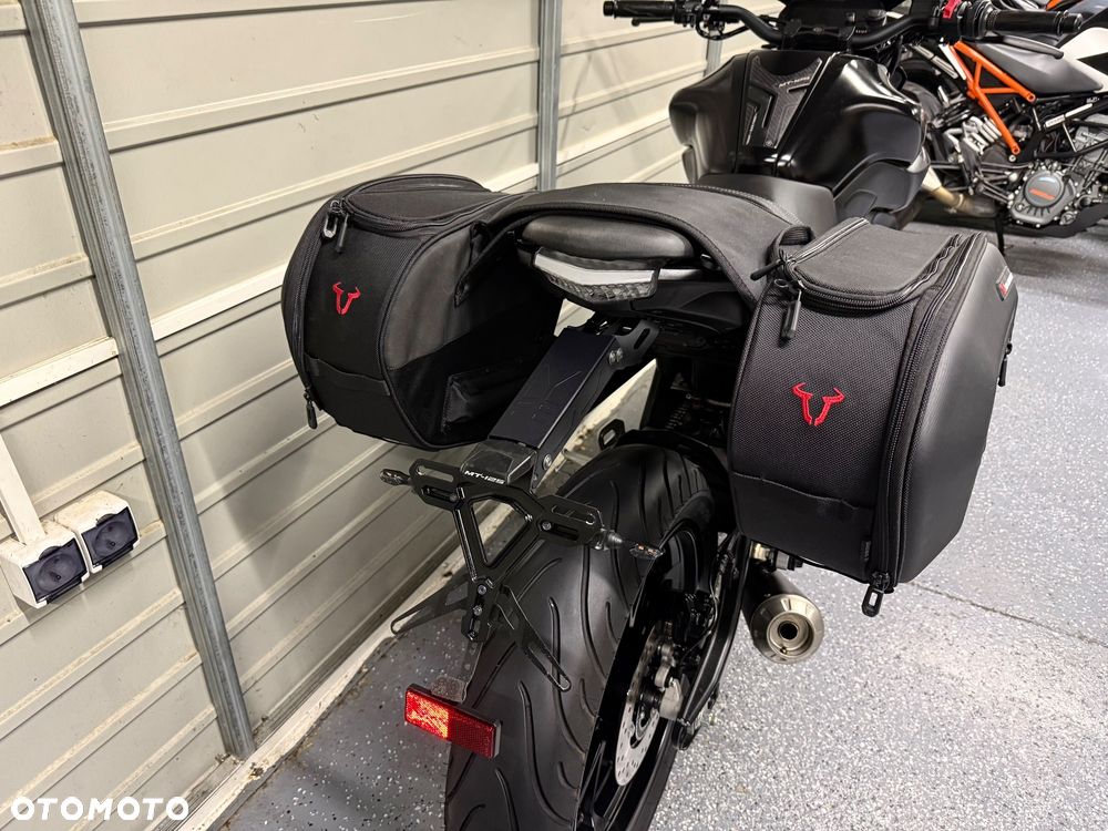Yamaha MT - 6