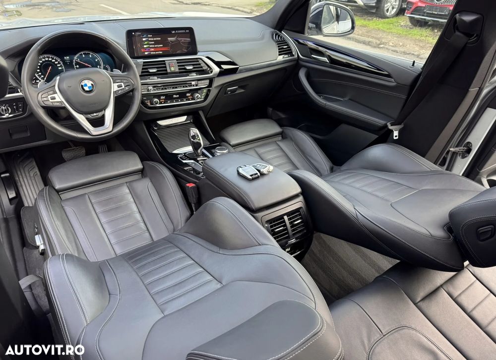 BMW X3 xDrive20d AT Luxury Line - 26